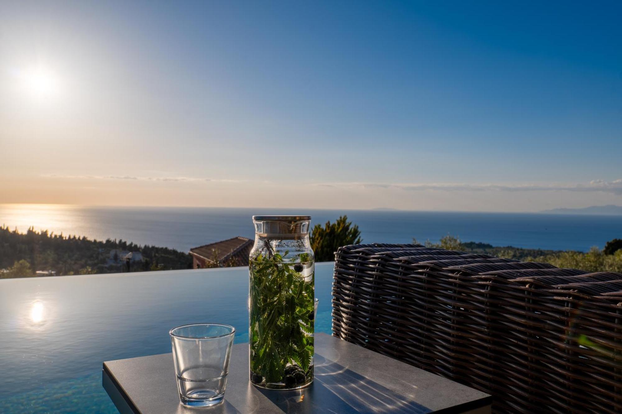 Artblue Villas Tsoukaladhes Luaran gambar